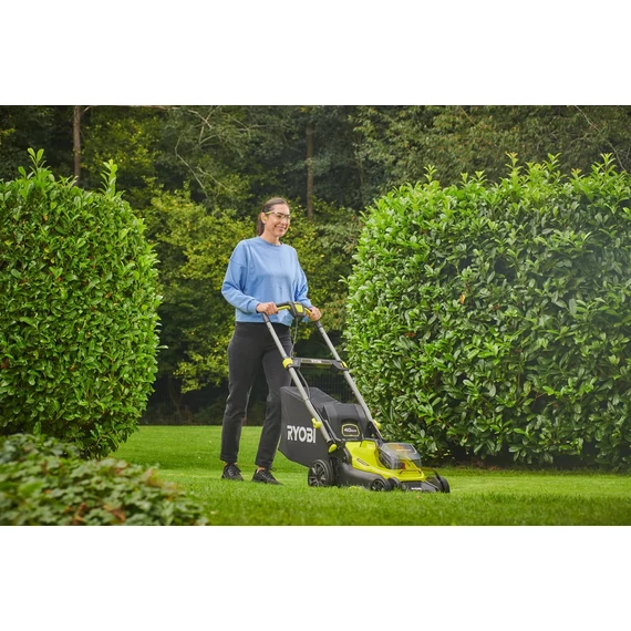 RYOBI 18 V ONE+ RY18LMX40C-0 akkus fűnyíró, akkumulátor és töltővel!