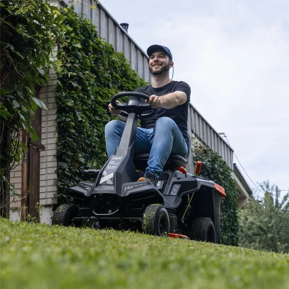 Scheppach MR200-61 Fűnyíró traktor