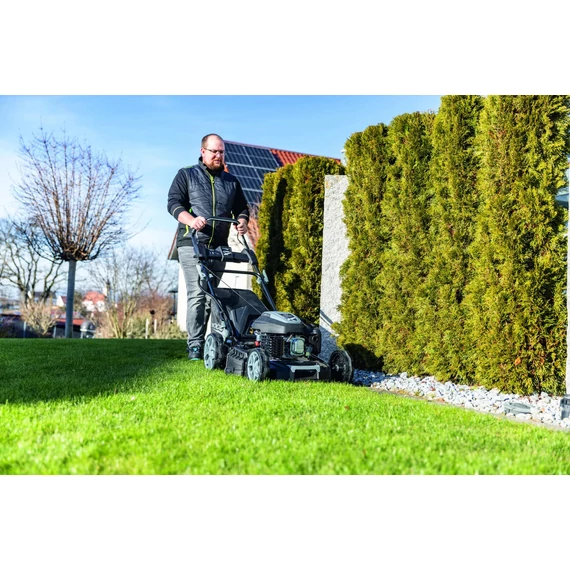 Woodster BLM560-225ES Önjárós Önindítós benzines fűnyíró